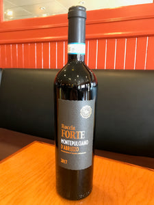 Red Wine Bottle: Montepulciano