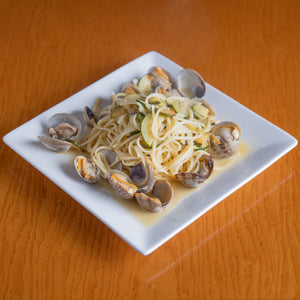 Pasta: Linguine with Clams (4-person serving)