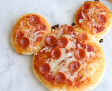 Kids: Mickey Mouse Pepperoni pizza